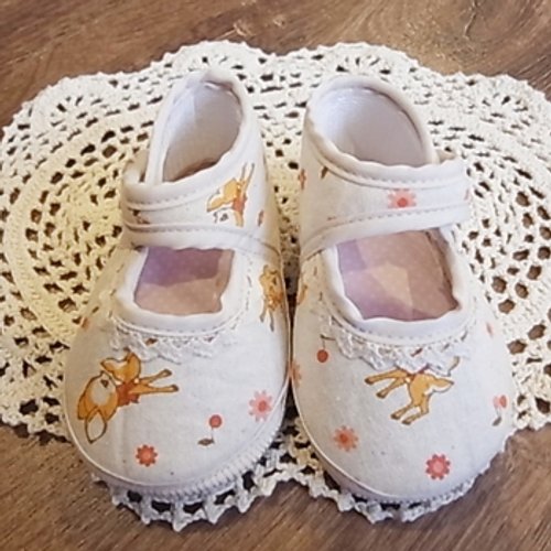 丸子的咖啡＆繪畫時光 baby小鹿斑比鞋鞋
