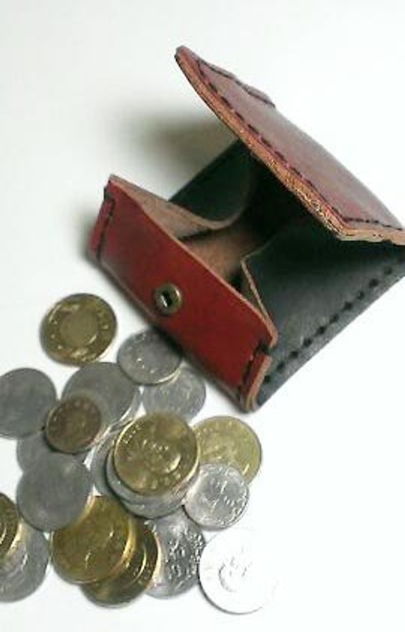 Sienna bean curd coin purse (red skin and black thread) - กระเป๋าใส่เหรียญ - หนังแท้ สีแดง