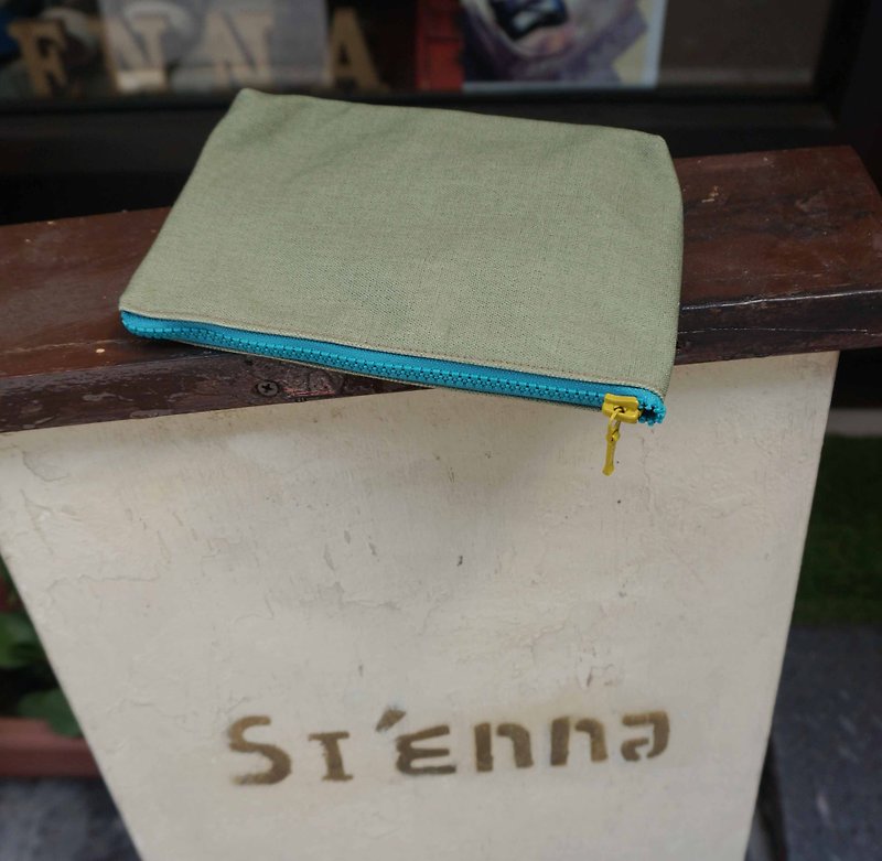 Sienna石洗帆布萬用隨身袋 - 化妝袋/收納袋 - 其他材質 綠色