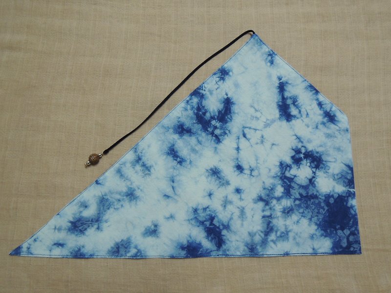 ผ้าฝ้าย/ผ้าลินิน ตะเกียบ สีน้ำเงิน - [Mumu dyed with grass and wood] large cyan blue dyed cloud dyed triangle chopsticks set