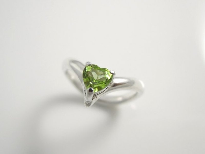 Marry me - sterling silver gemstone rings - แหวนทั่วไป - เครื่องเพชรพลอย สีเขียว