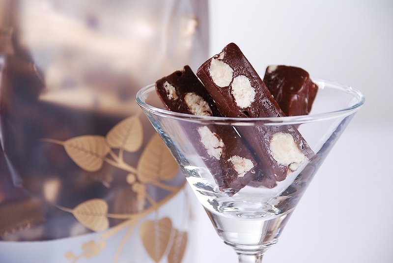 Six Degrees Honpo【Chocolate Almond Nougat】 - Snacks - Fresh Ingredients Brown