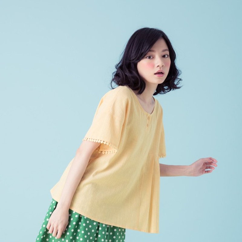 許許兒♪糖漬檸檬洋果子壓摺造型上衣 - 女裝上衣 - 其他材質 黃色