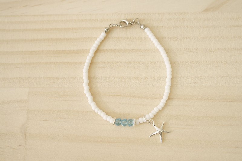 Spring. Le § sterling silver starfish. Bracelets