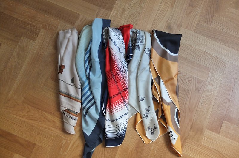 The European system vintage silk scarf (only 2 -1 & 3) - ผ้าพันคอ - กระดาษ 