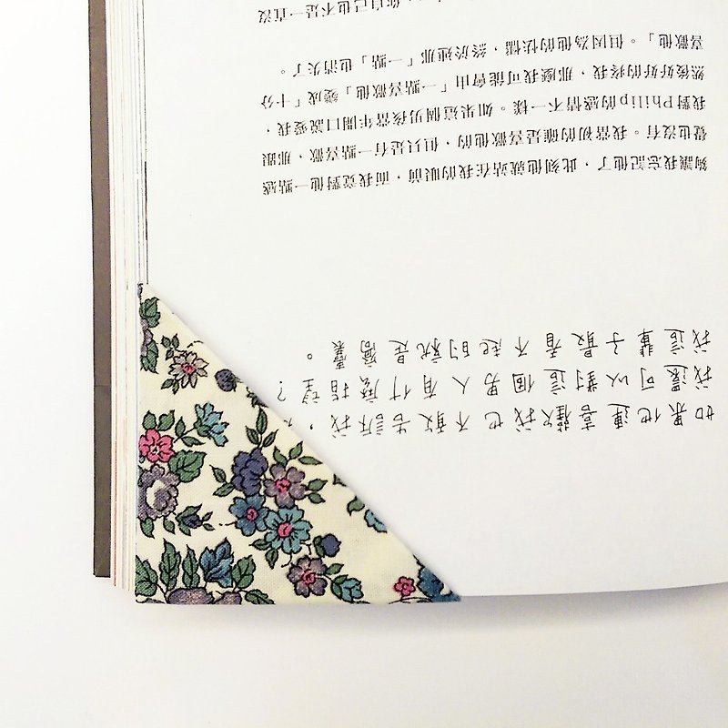 Handmade Japanese Floral Bookmarks (a set of 2) - ที่คั่นหนังสือ - วัสดุอื่นๆ หลากหลายสี