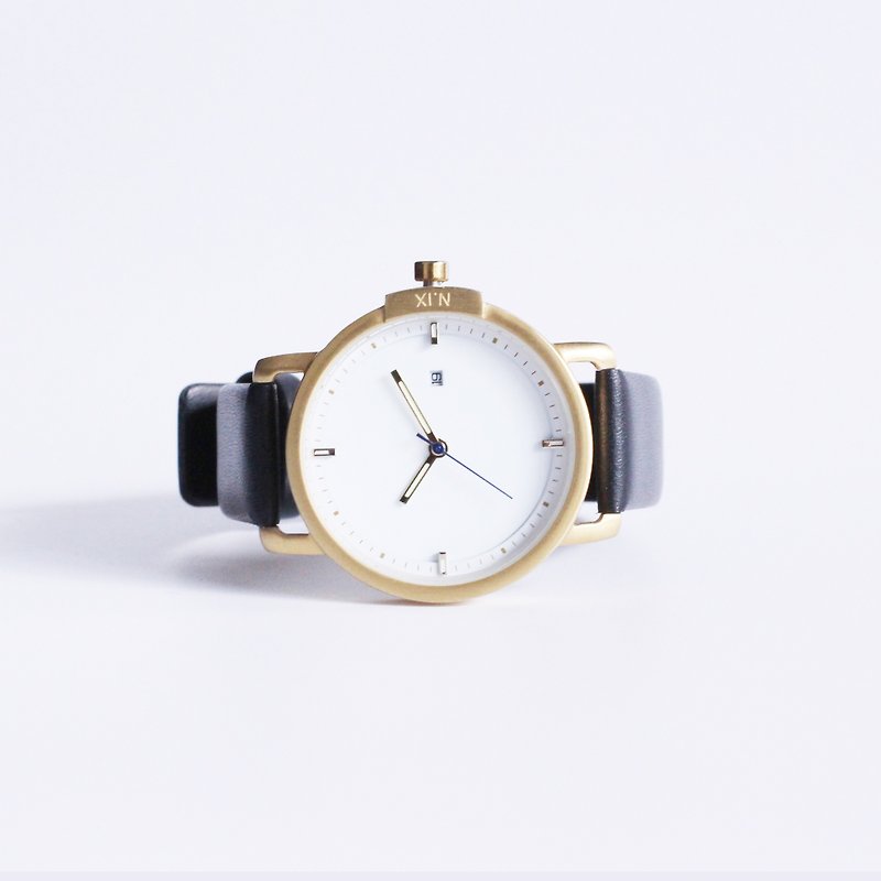 極簡大錶面金殼白底腕錶 - 配全黑錶帶 - 女錶 - 真皮 黑色