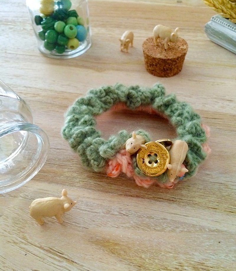 Happy Farm piglets wool hair band / bracelet - เครื่องประดับผม - วัสดุอื่นๆ สีเขียว