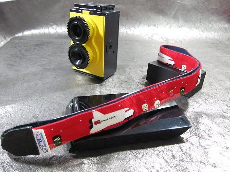 "夢想外太空" 舒壓背帶 相機 烏克麗麗    Camera  Strap - 相機背帶 - 其他材質 紅色