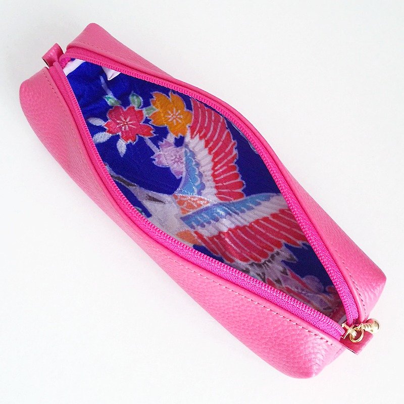 Leather pen case with Japanese Traditional pattern, Kimono - กล่องดินสอ/ถุงดินสอ - วัสดุอื่นๆ สึชมพู