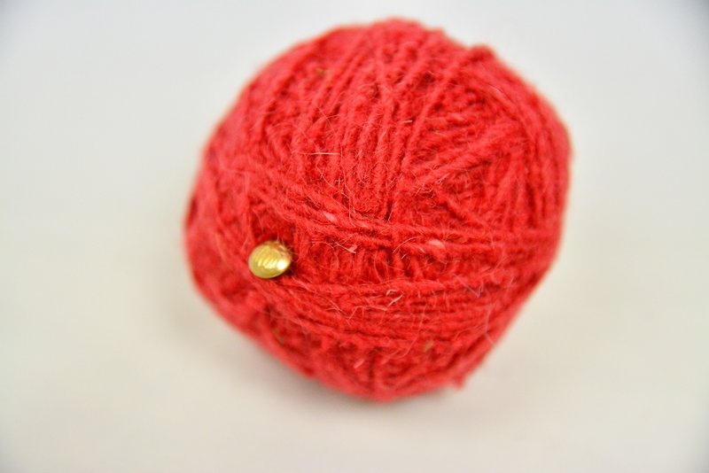 Wool blended red twine _ _ fair trade - Knitting, Embroidery, Felted Wool & Sewing - Plants & Flowers Red