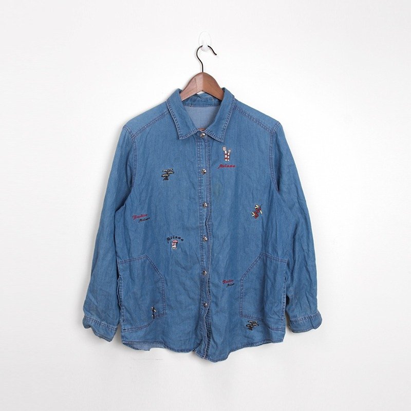 │moderato│ pine mushrooms coat embroidered vintage shirt vintage girl │ London boy and young artists. Personalized boyfriend - เสื้อเชิ้ตผู้หญิง - งานปัก สีน้ำเงิน