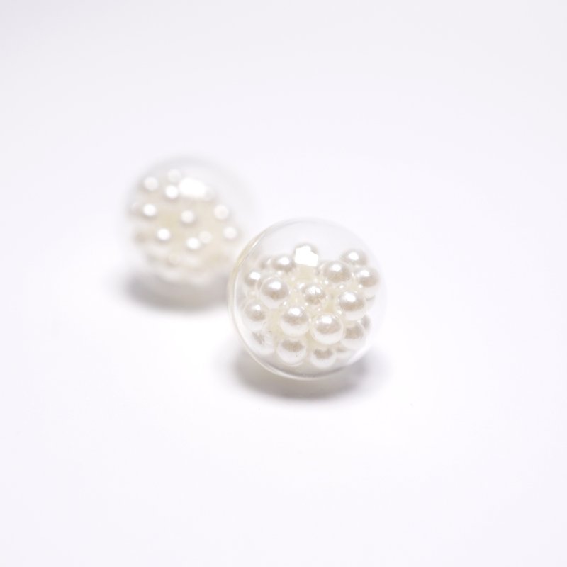 A Handmade Imitation Pearl Glass Ball Earrings
