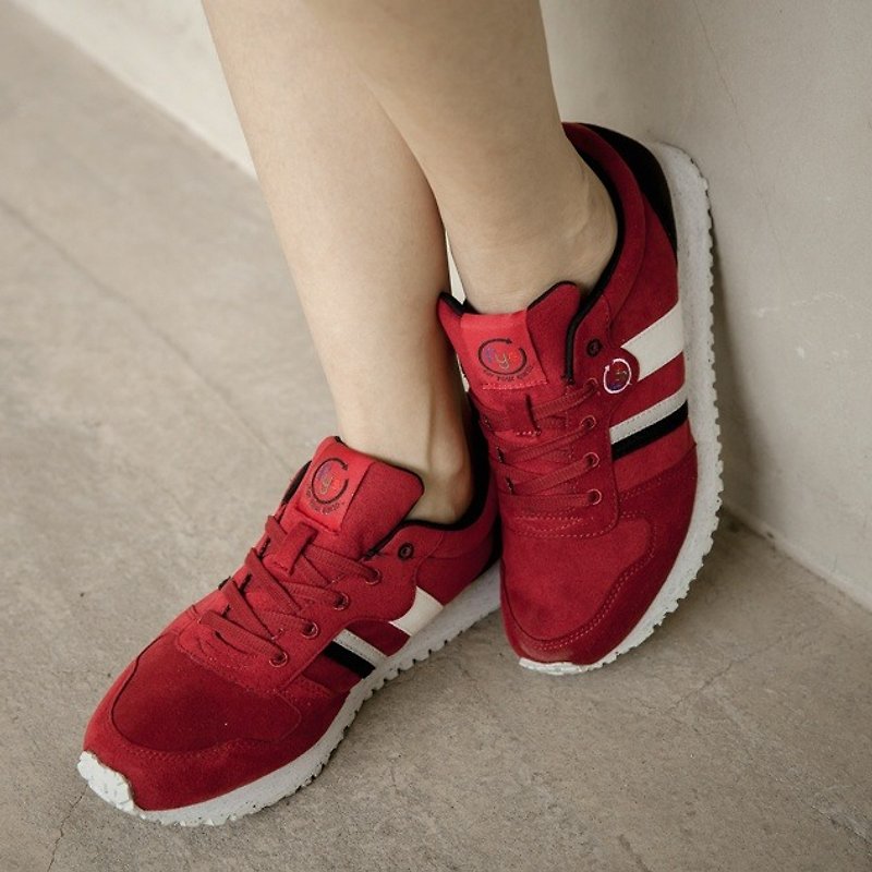 RETRO RUNNING SHOES  Merlot ULTRASUEDE Eco-friendly shoes for WOMEN - รองเท้าวิ่งผู้หญิง - วัสดุอีโค สีแดง