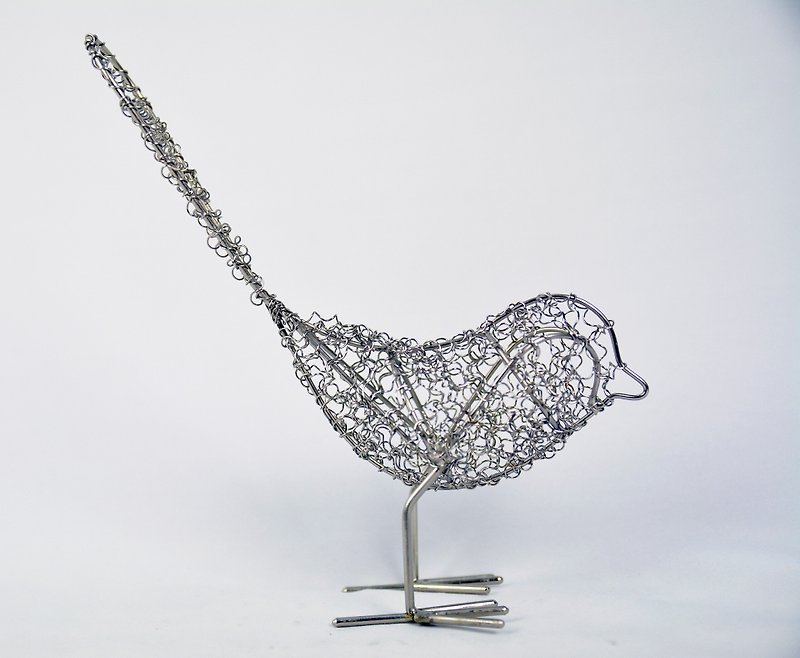Iron bird ornaments-coiled line-fair trade - ของวางตกแต่ง - โลหะ สีเงิน