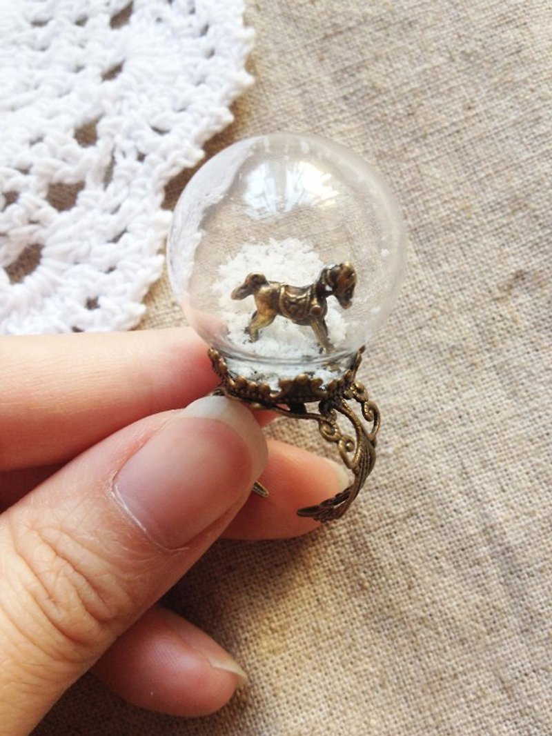 imykaka ★ ~ ☆ Valentine Trojan snow crystal glass classical through flower ring - General Rings - Glass White