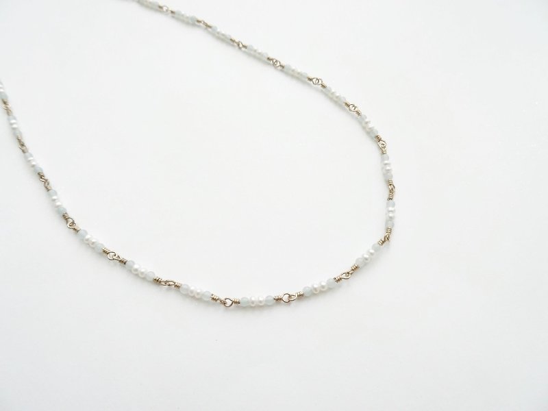 :: :: Thin light jewelry freshwater pearl amazon stone amazonite brass necklace (Potato Pearls) - สร้อยคอ - เครื่องเพชรพลอย ขาว