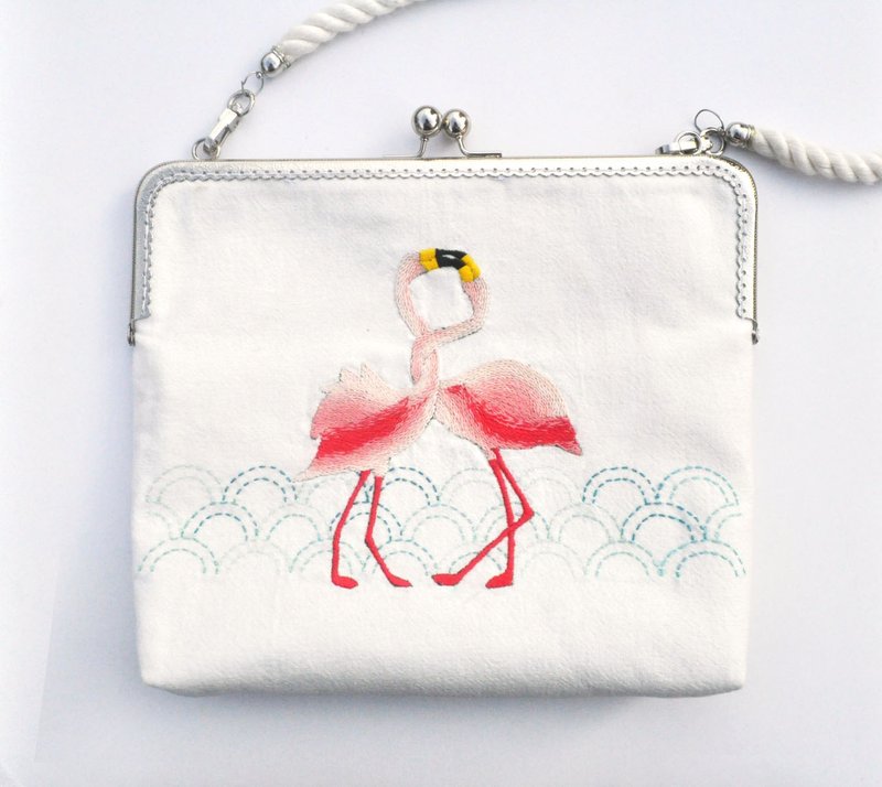 ●Neat-O●紅鶴手工刺繡麂皮口金肩背包 - 側背包/斜背包 - 其他材質 白色