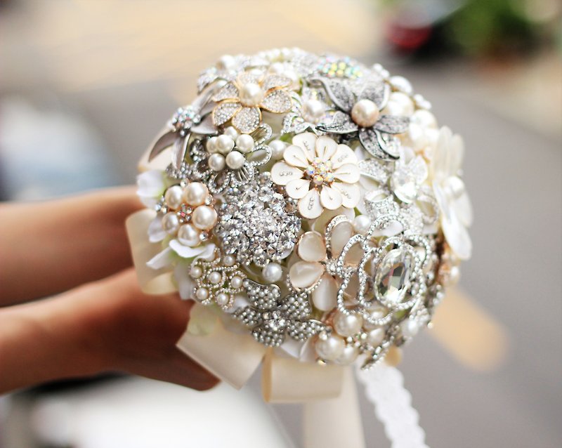 [Full bouquet jewelry and handmade jewelry shell flower] White / summer - อื่นๆ - วัสดุอื่นๆ ขาว