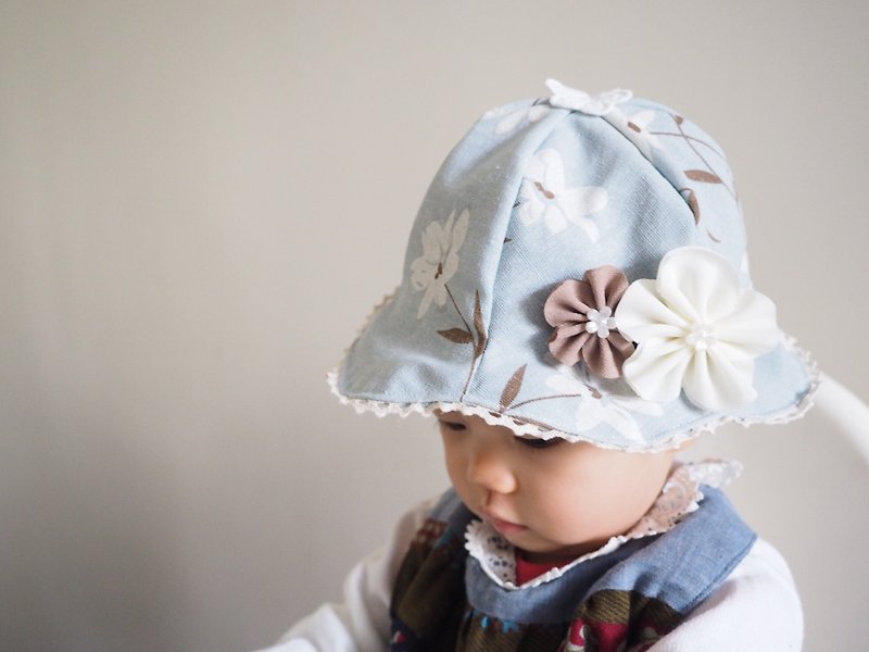 手作粉藍清雅小白花雙面棉麻帽子及布花髮夾禮物套裝 - 嬰兒帽/髮帶 - 棉．麻 藍色