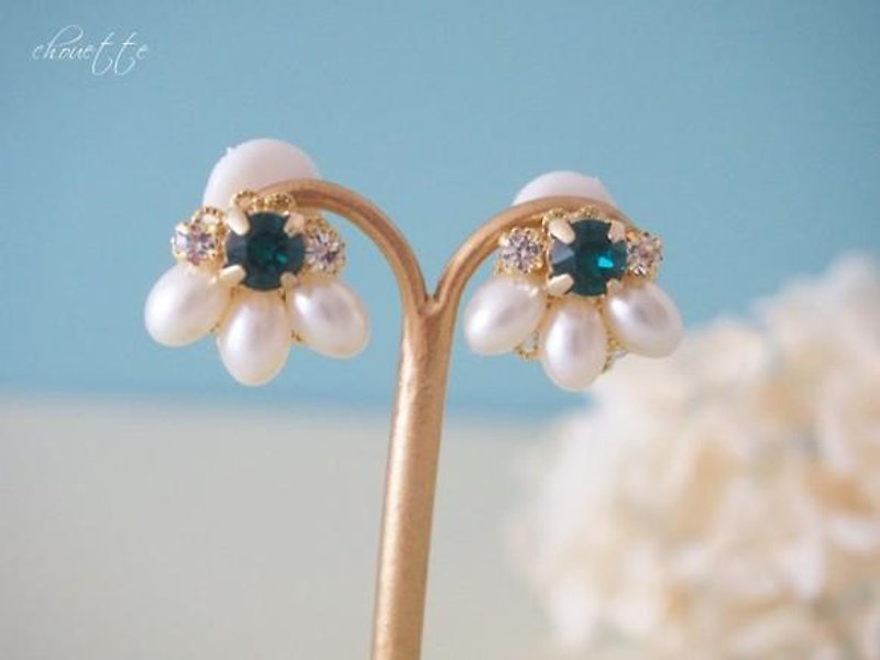 Bijoux earrings / earrings (Oriental Green) - Earrings & Clip-ons - Other Metals 