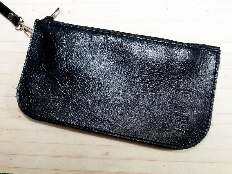 『玩皮女孩』亮黑色＿三層包，手工牛皮，手機包，手拿包，錢包 - Leather Goods - Genuine Leather Black