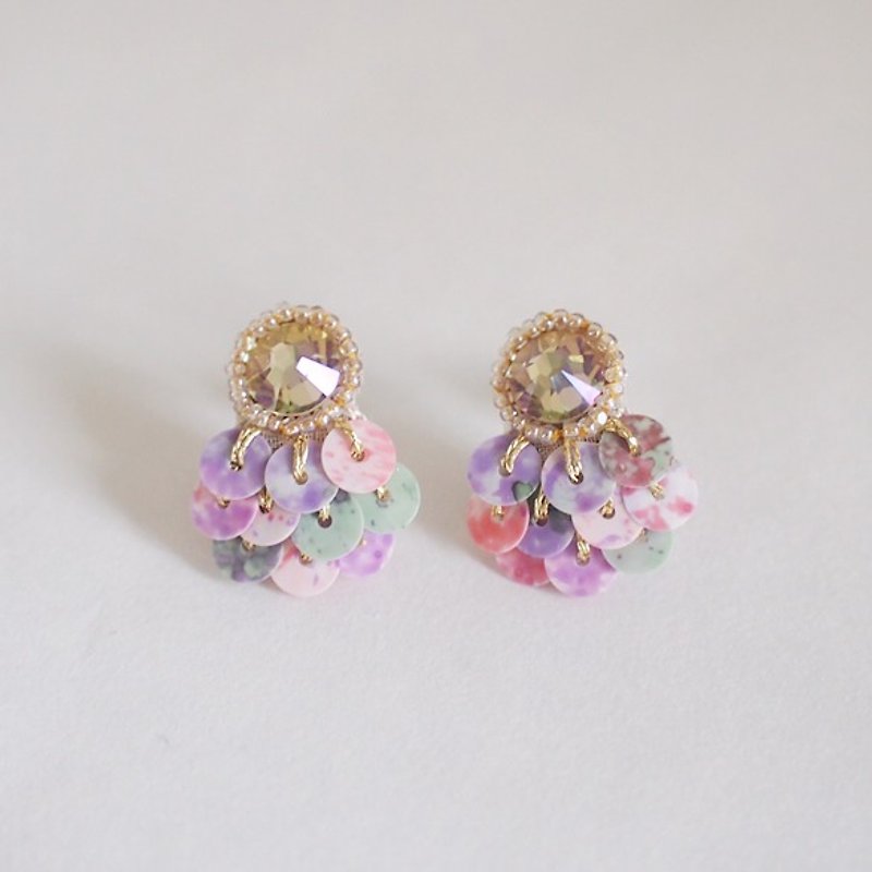 clip on earrings bijoux & marble - ピアス・イヤリング - その他の素材 ピンク