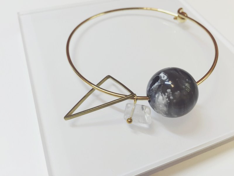 Marygo﹝三角宇宙白水晶﹞金色手環 - 手鍊/手環 - 其他金屬 