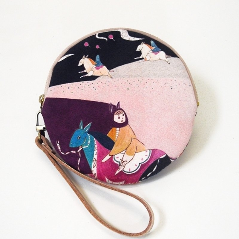 A walk [horse] phone bag / hand bag / clutch. Free shipping. - Clutch Bags - Other Materials Purple
