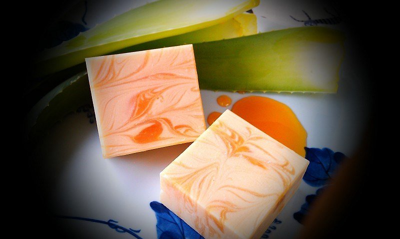 Limited [honey aloe soap] Bencao ~ pure hand-made - น้ำหอม - พืช/ดอกไม้ 
