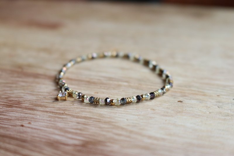 <☞ HAND IN HAND ☜> Crystal - whisper Brass bracelet (0526) - Bracelets - Gemstone Black