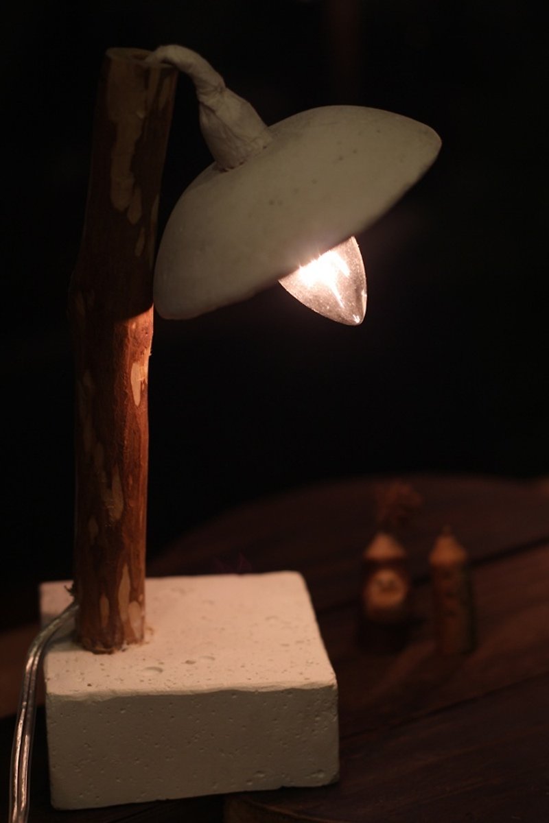 巷口小路燈 - โคมไฟ - ไม้ สีนำ้ตาล