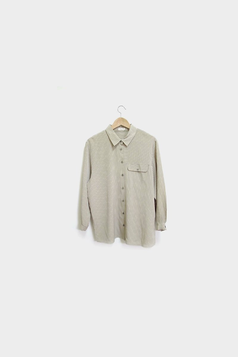【Wahr】調上衣 - Women's Shirts - Other Materials Multicolor