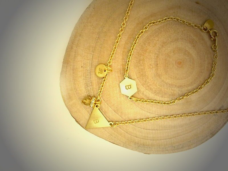 Knock triangle necklace & amp; Private Message Bracelet [portfolio] °° custom stamp °° 26 letters hexagonal brass bracelet - Bracelets - Other Metals Yellow