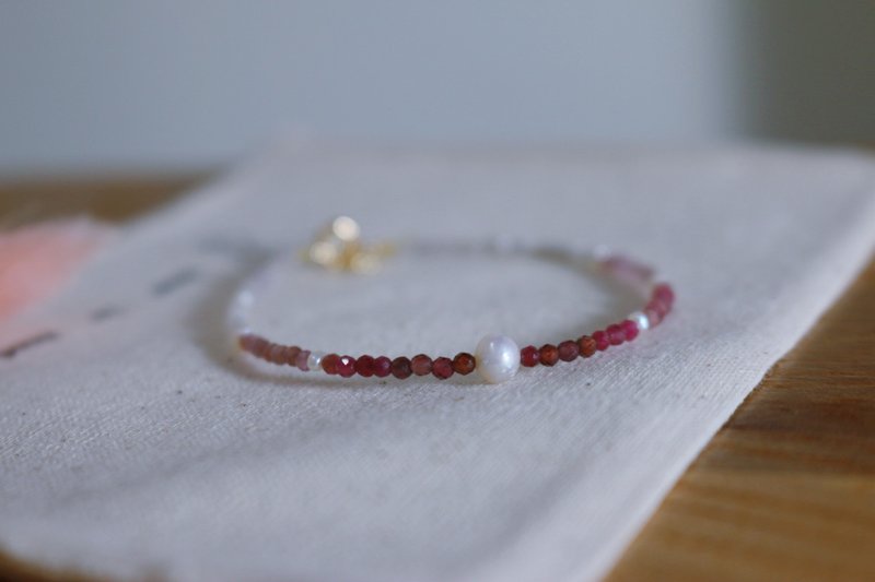 Bracelet January birthstone Stone pearl - Like - - Bracelets - Semi-Precious Stones Red