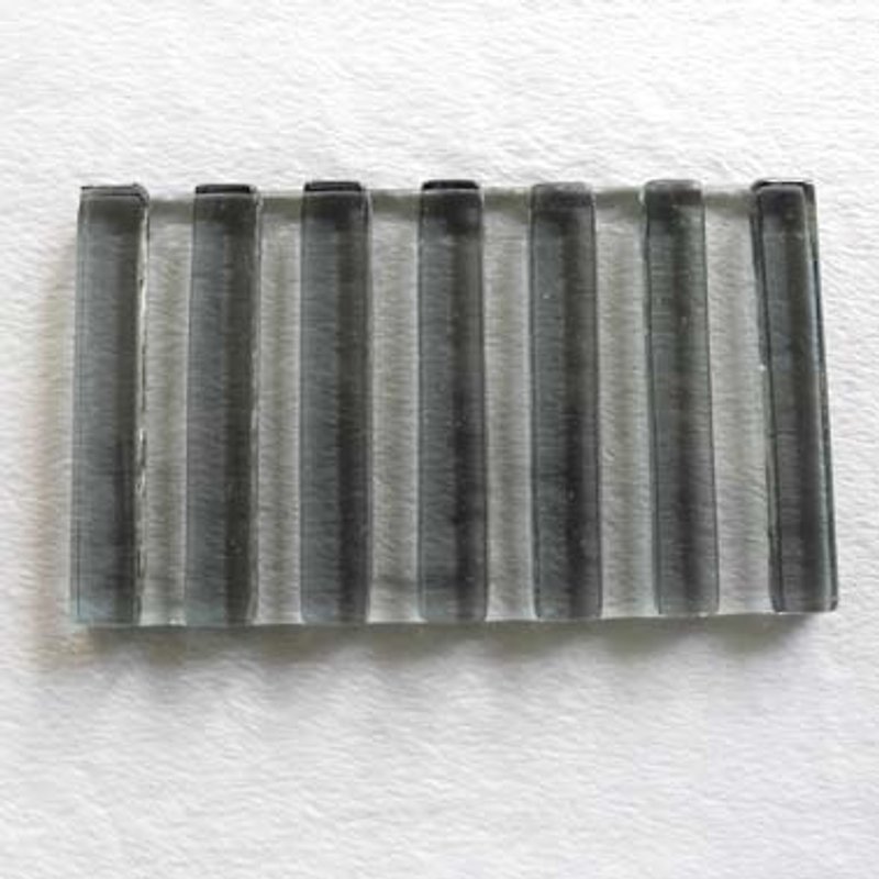Fine Straight Glass Pattern Soap Tray (Gray) - ของวางตกแต่ง - แก้ว สีเทา