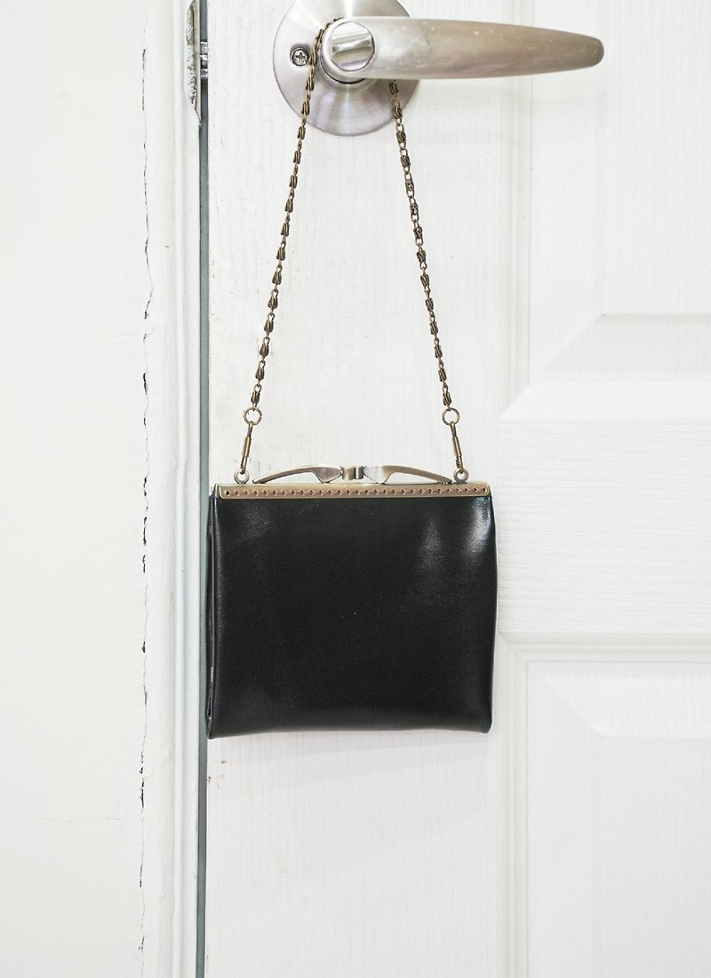 Leather Kisslock, Frame Purse, wallet(Shoulder bag)/black - Wallets - Genuine Leather Black