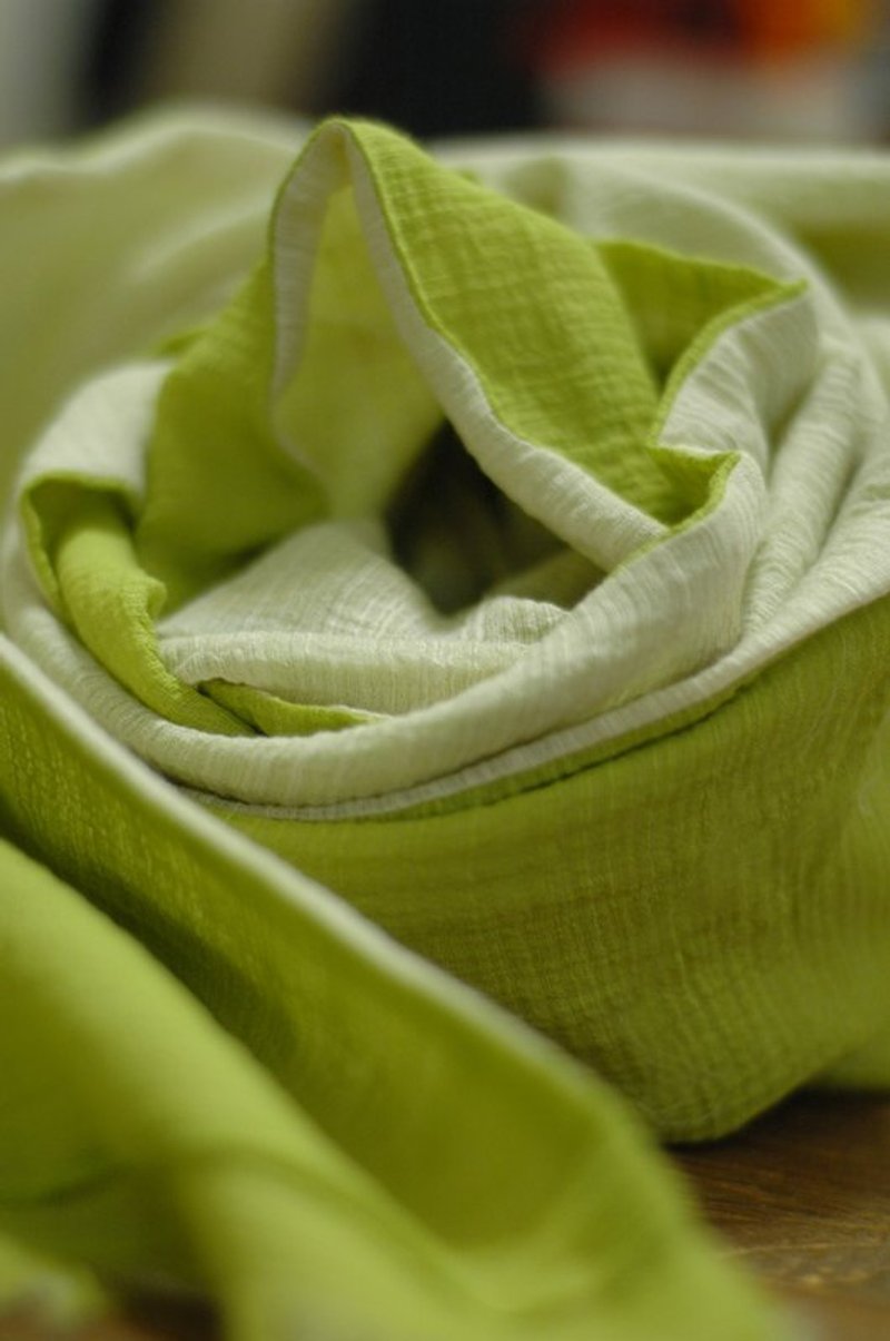 純棉雙色圍巾-綠＋米 已售完 - スカーフ - コットン・麻 グリーン