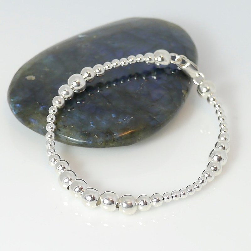 Galaxy Series~Small Bubble 925 Sterling Silver Bracelet - สร้อยข้อมือ - โลหะ สีเทา