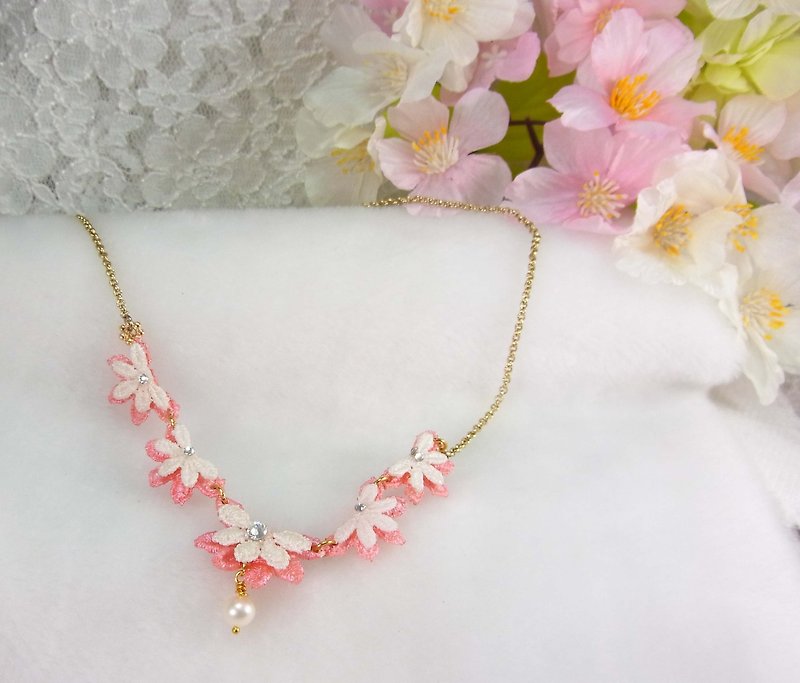 Ghost necklace - Pink - สร้อยคอ - วัสดุอื่นๆ สึชมพู