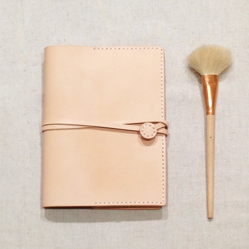 翡冷翠 B6 皮革筆記本/植鞣革/手帳/記事本 -橡木白 /客製化刻字 - 書衣/書套 - 真皮 白色