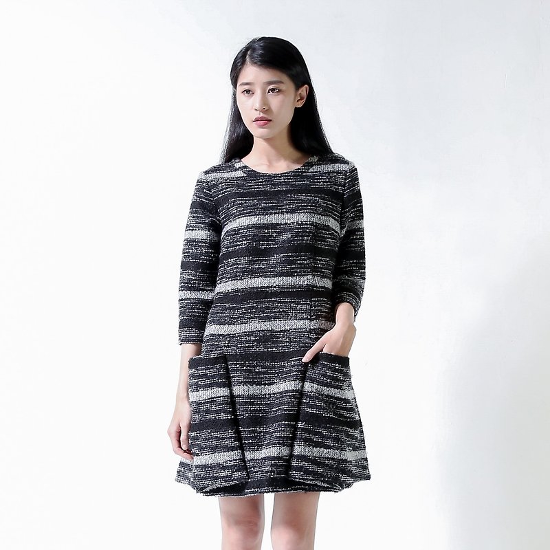 SUMI Classic elegant black and gray wool pocket wool dress _5AF107_ - ชุดเดรส - ขนแกะ สีดำ
