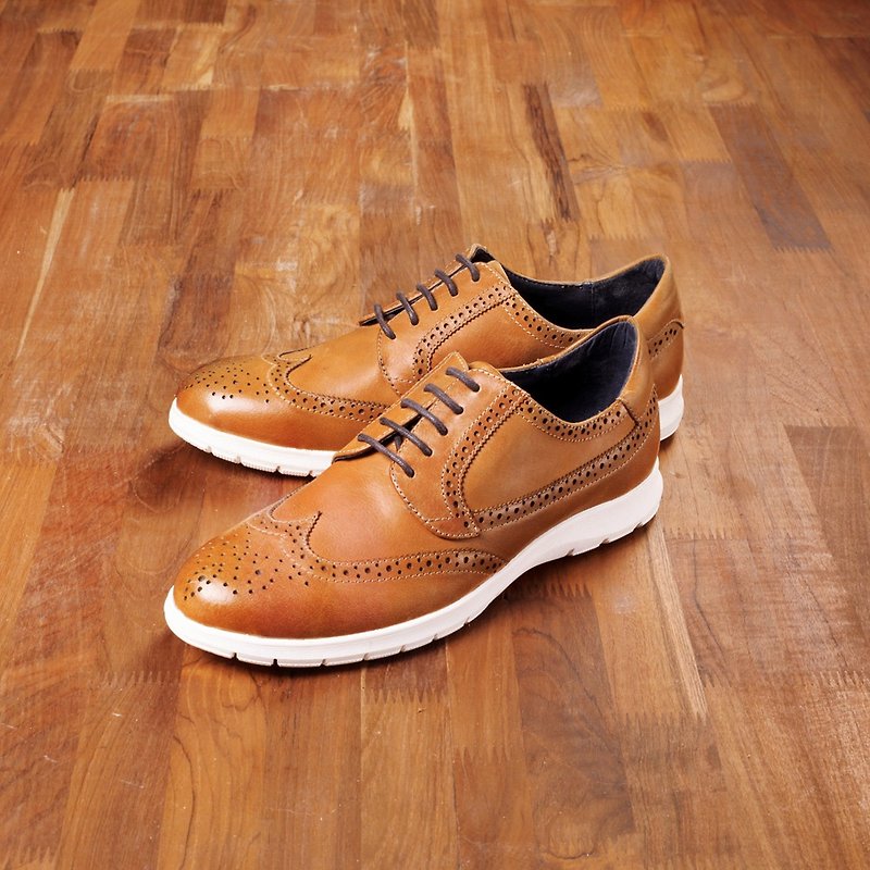Vanger elegant beauty ‧ Sports trend carved shoes Va172 brown - รองเท้าลำลองผู้ชาย - หนังแท้ สีกากี