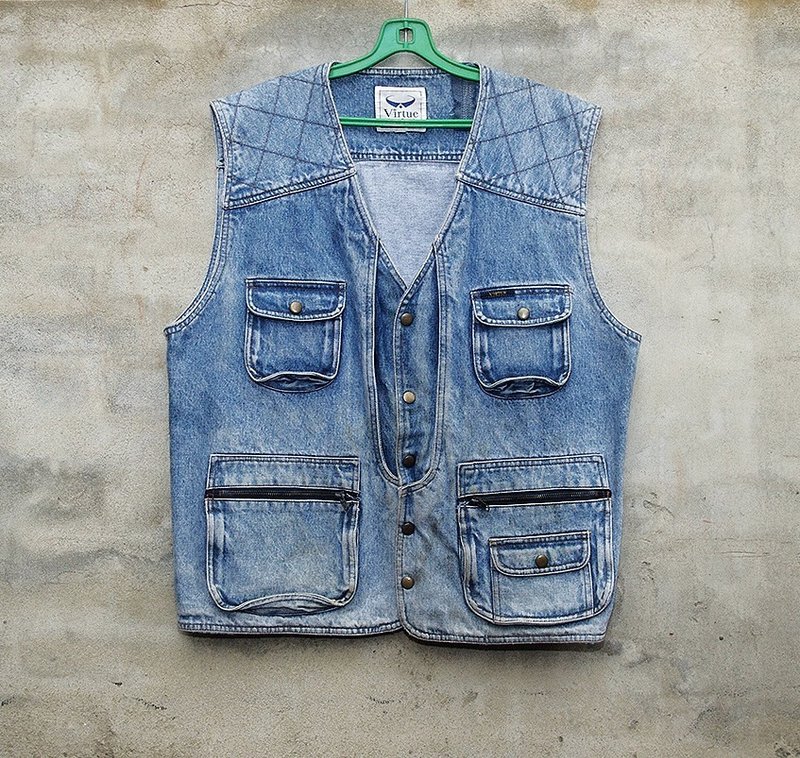 Three-dimensional multi-pocket vest outdoor brush color denim cardigan - dislocation vintage - - เสื้อกั๊กผู้ชาย - วัสดุอื่นๆ สีน้ำเงิน