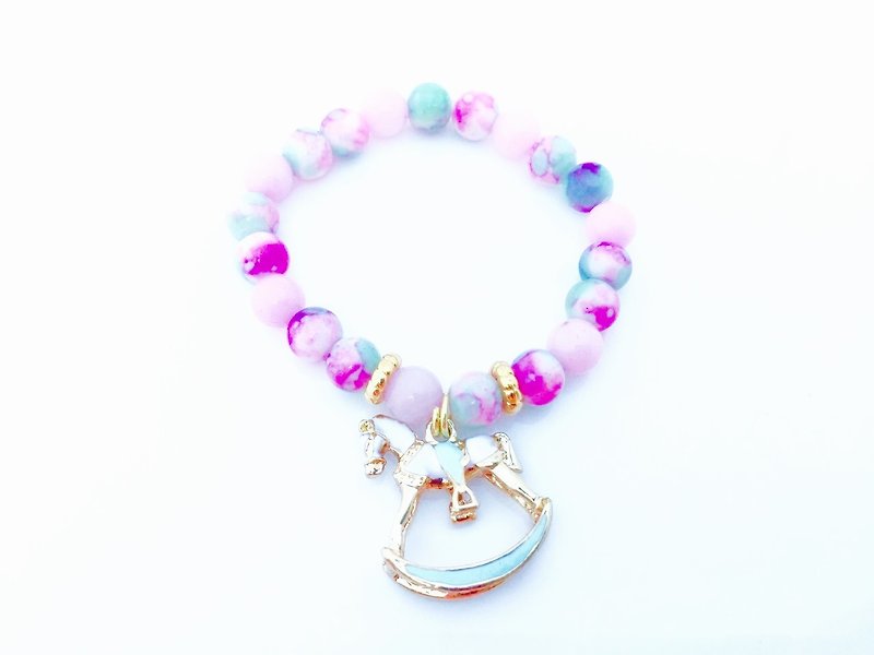 "Rendering x light green jade pendant golden horse" - Bracelets - Other Materials Pink