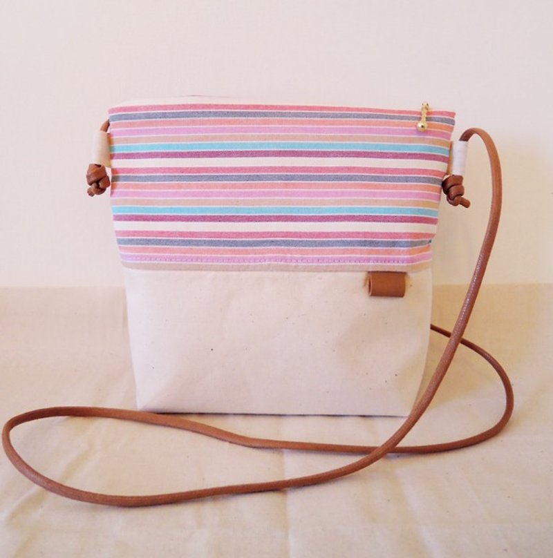 Meng-Hsuan Hsiao exclusive stores - Beaver pull the package ◇ ◇ hand-made toast pink stripe X unstamped meters. Cute pink hatchback packet shoulder of Japanese girls lightweight carry bag picnic outing picnic - Messenger Bags & Sling Bags - Other Materials Multicolor