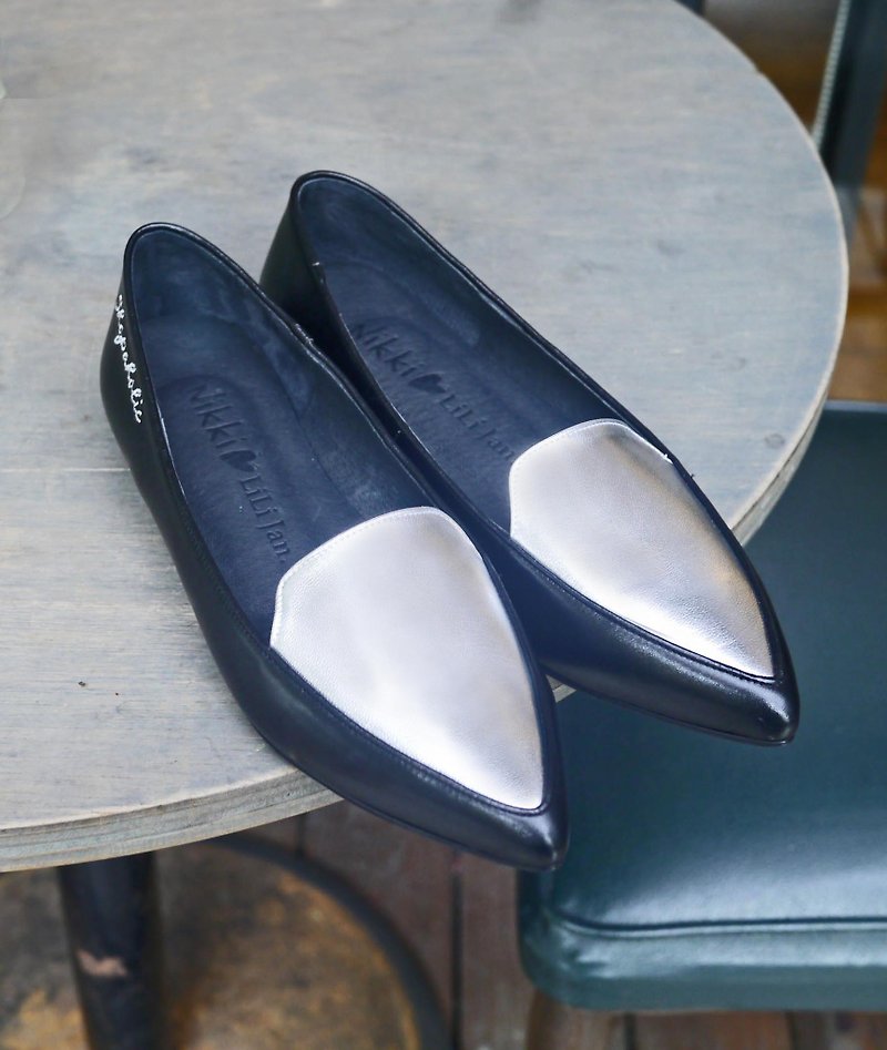 [Shop Madden Rebellion Countdown] French Elegant Loafers_Fashion Silver/Black (No. 22.5) - รองเท้าอ็อกฟอร์ดผู้หญิง - หนังแท้ หลากหลายสี