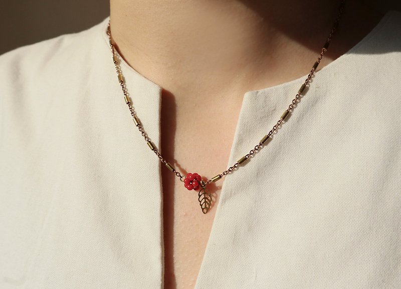 Yuandi Light Traveling Woman's Heart Choker Necklace R Red - Necklaces - Copper & Brass Gold