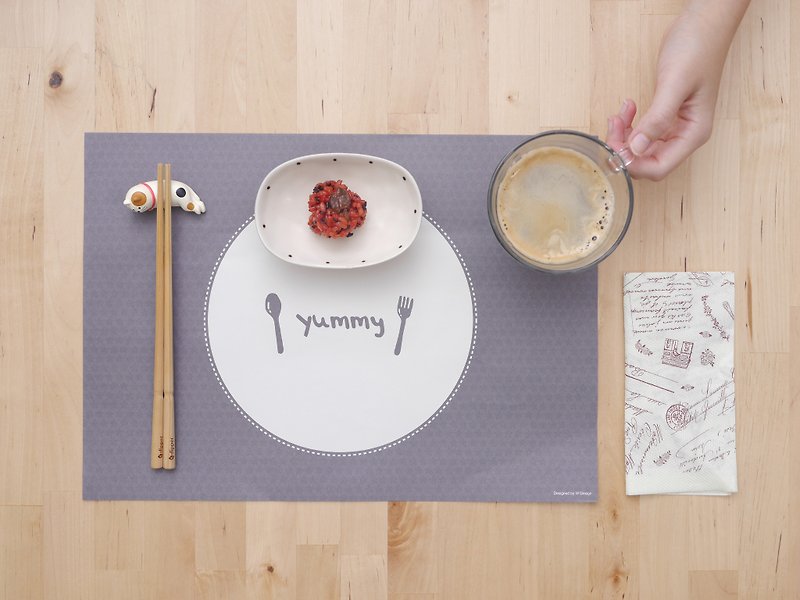 10 pieces of yummy elegant light paper placemats (additional quantity does not increase the price) - ผ้ารองโต๊ะ/ของตกแต่ง - กระดาษ สีเทา
