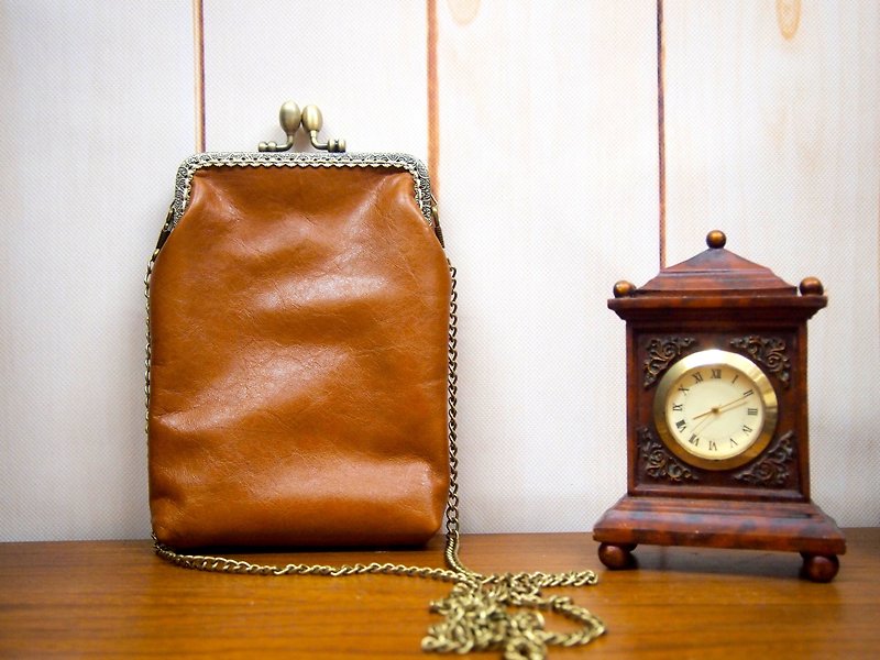 Hand-stitched leather camel gold cross-body bag, customized retro phone bag, carry-on bag, travel bag - กระเป๋าแมสเซนเจอร์ - หนังแท้ สีนำ้ตาล